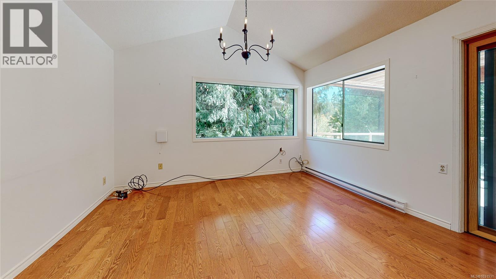 1671 Fulford-ganges Rd Property Photo 22
