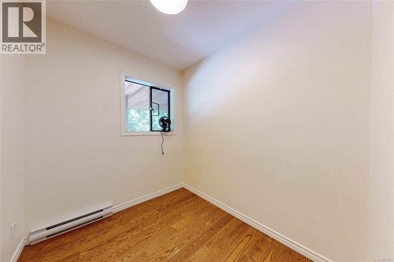 1671 Fulford-ganges Rd Property Photo 32
