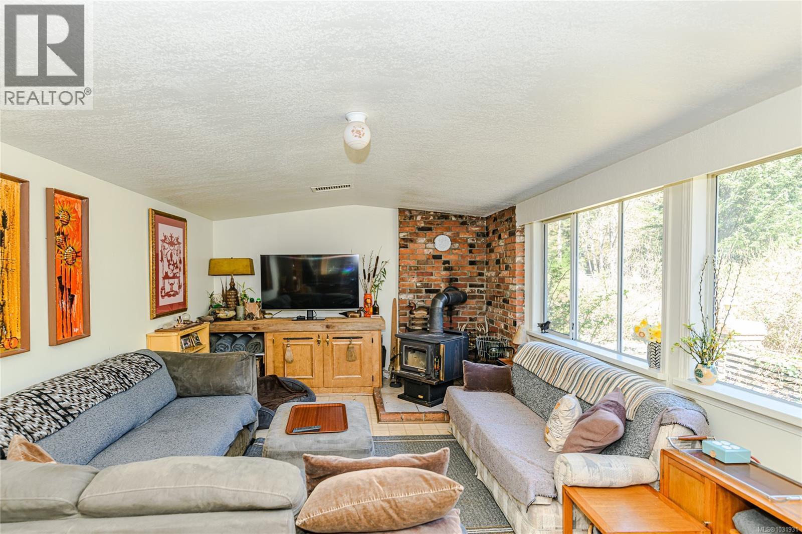 1671 Fulford-ganges Rd Property Photo 41
