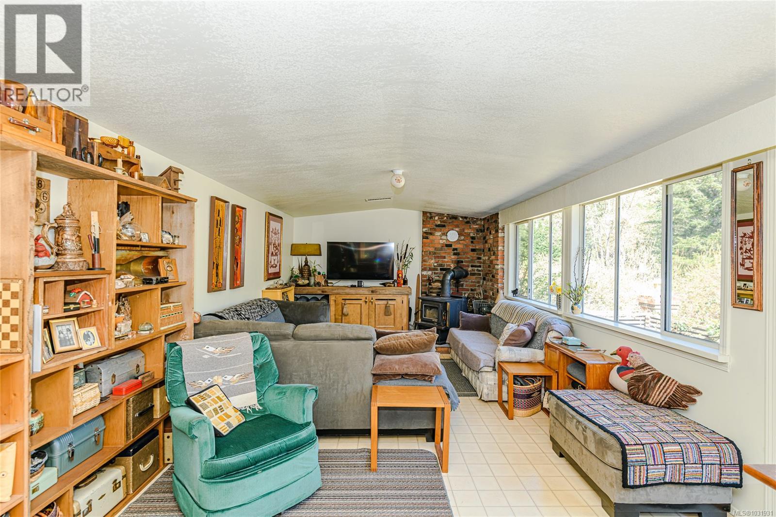 1671 Fulford-ganges Rd Property Photo 42