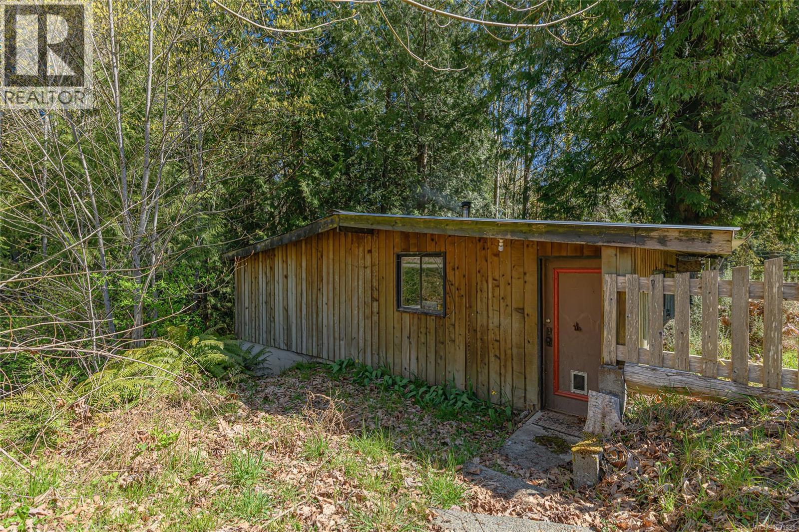 1671 Fulford-ganges Rd Property Photo 63