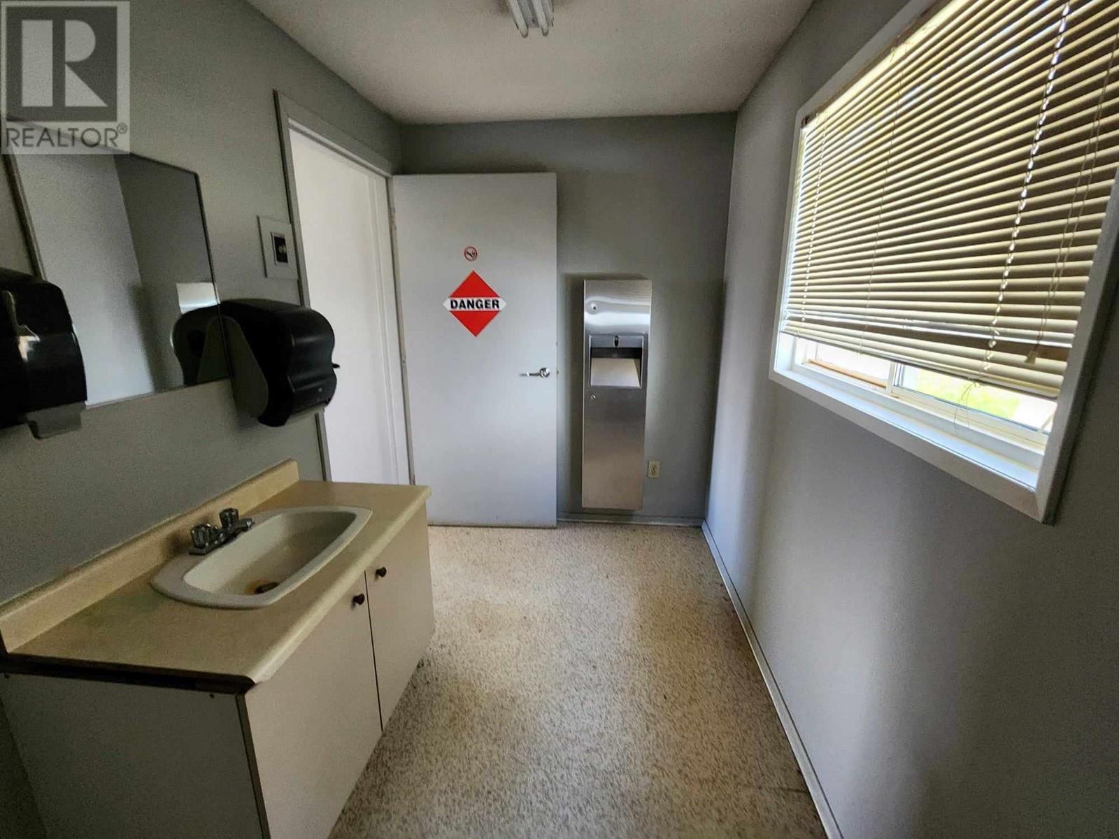 4063 Express Point Crescent Property Photo 11