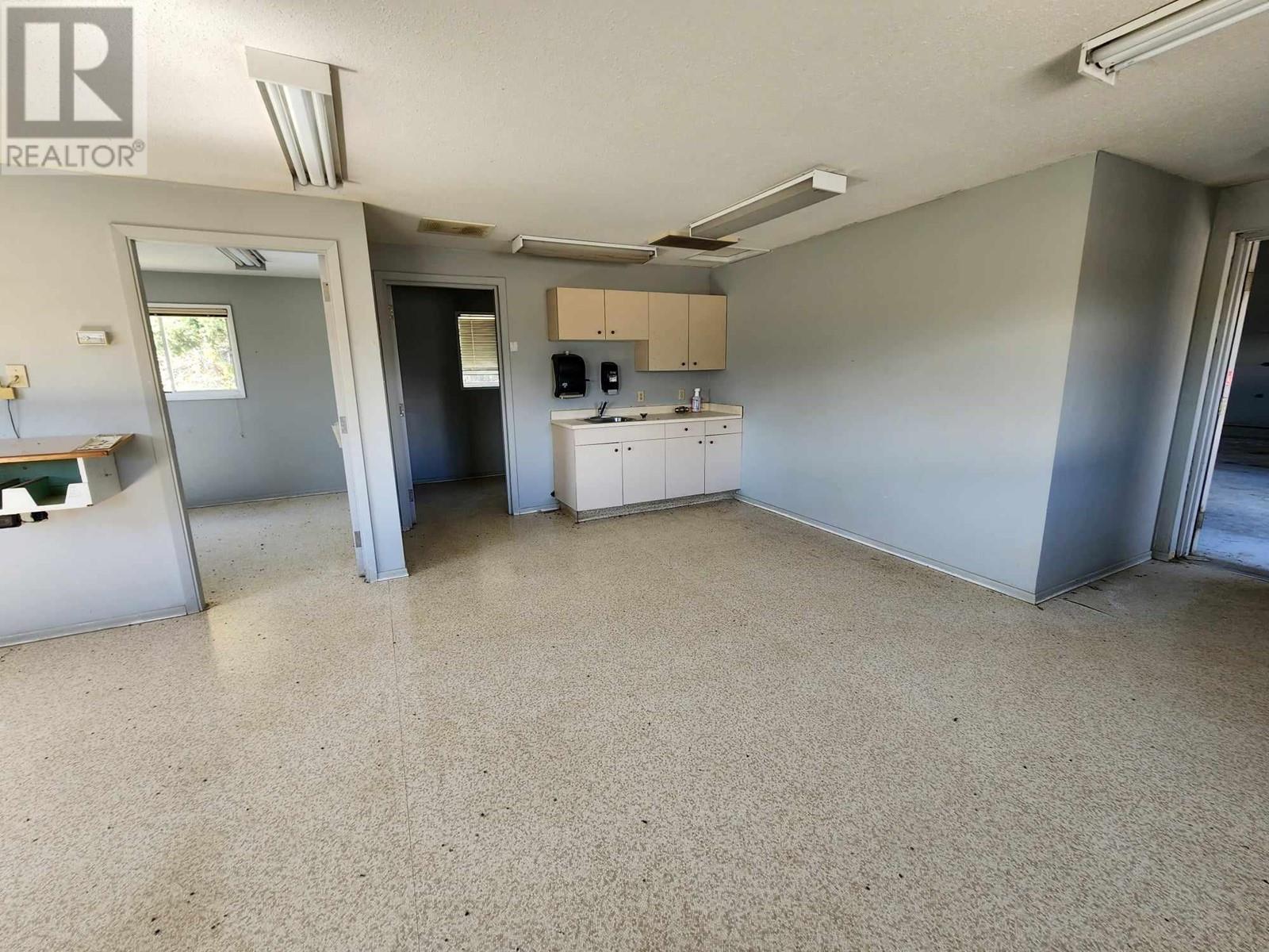 4063 Express Point Crescent Property Photo 14