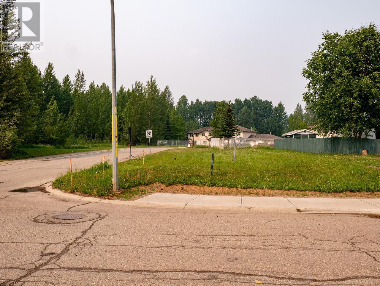 4816 52 Avenue Property Photo 1