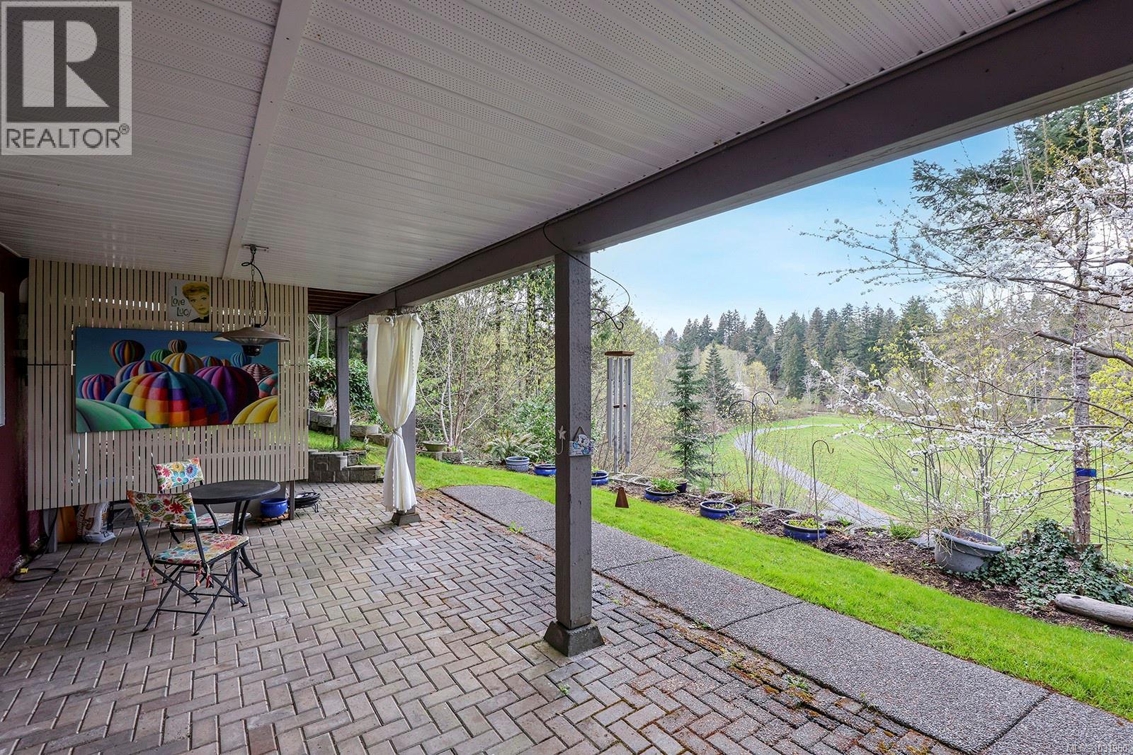 325 Harmston Ave Property Photo 55