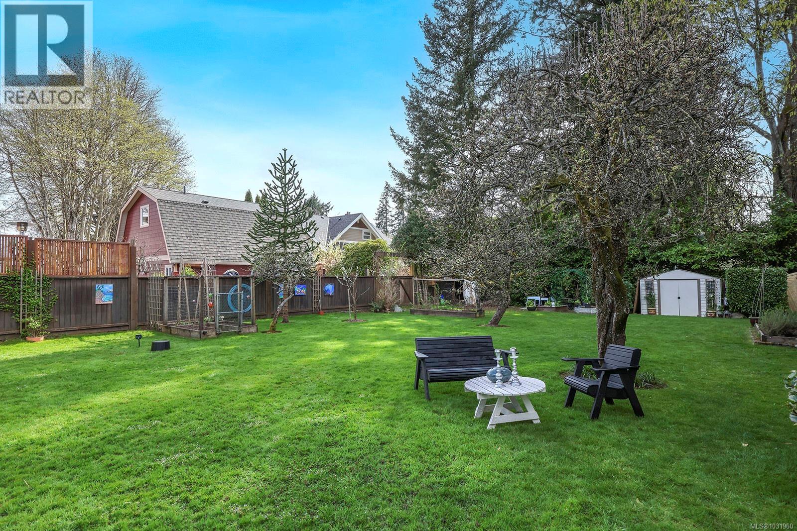 325 Harmston Ave Property Photo 66