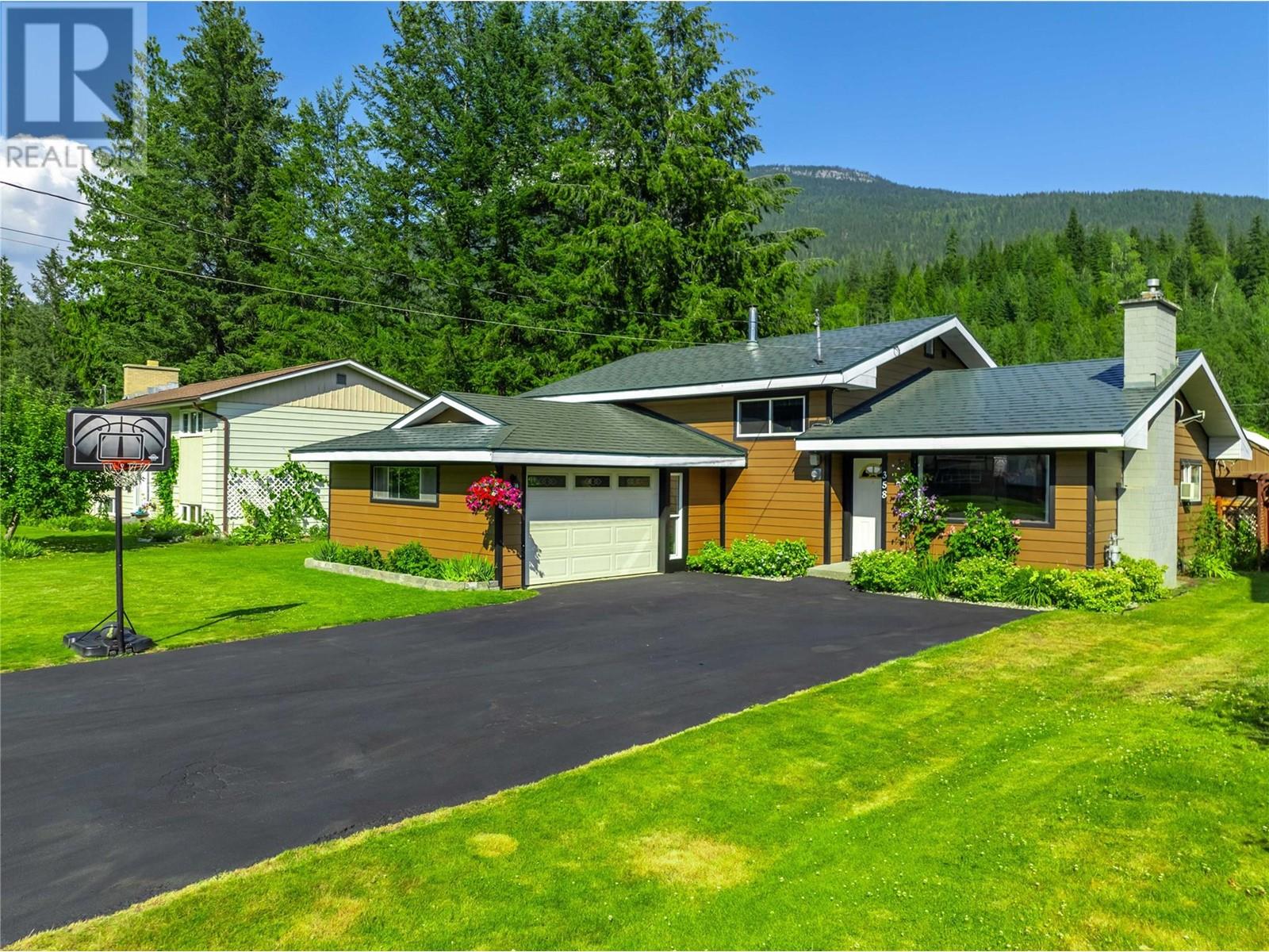 358 Pearkes Drive Property Photo 1
