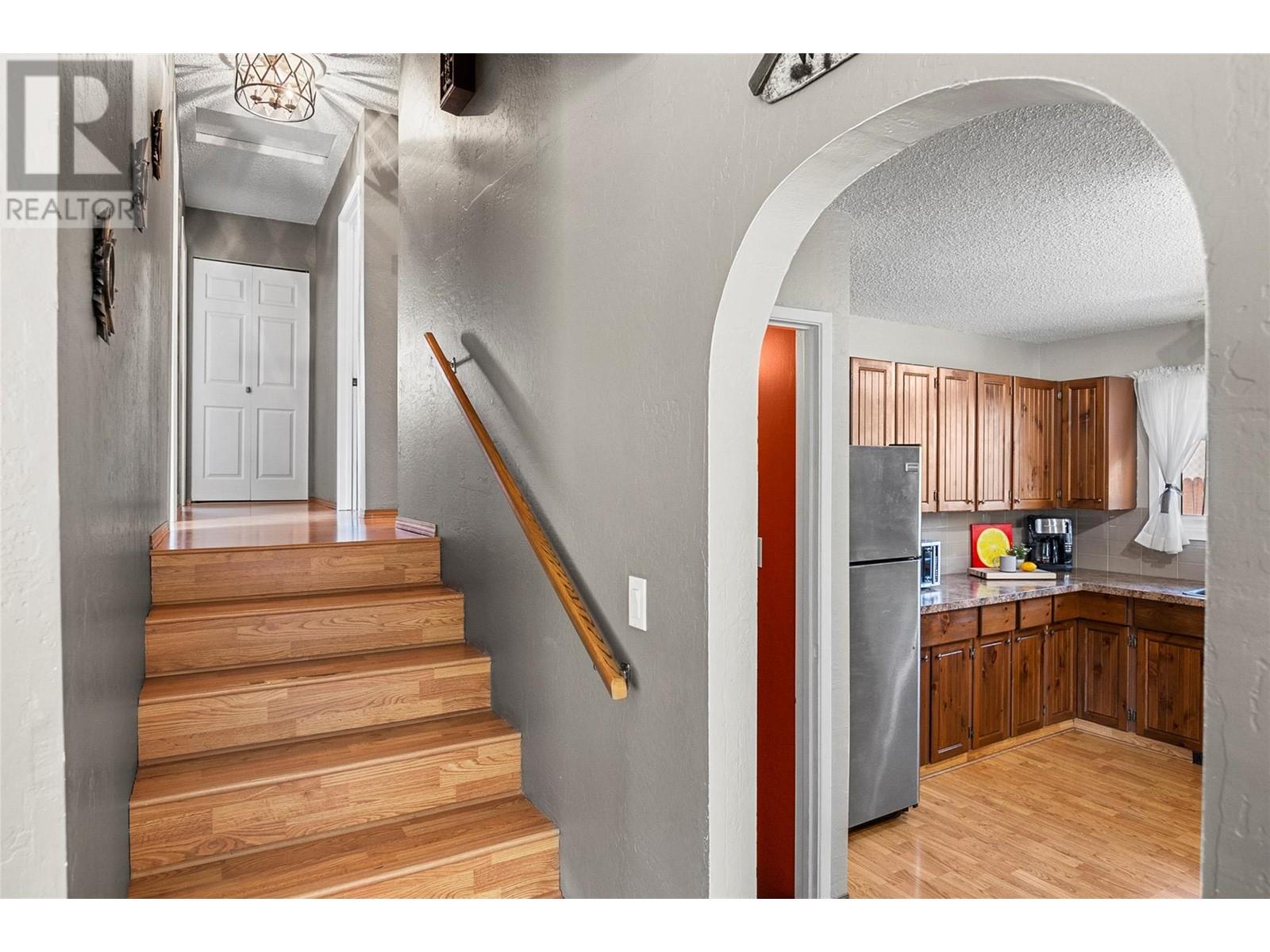 358 Pearkes Drive Property Photo 20