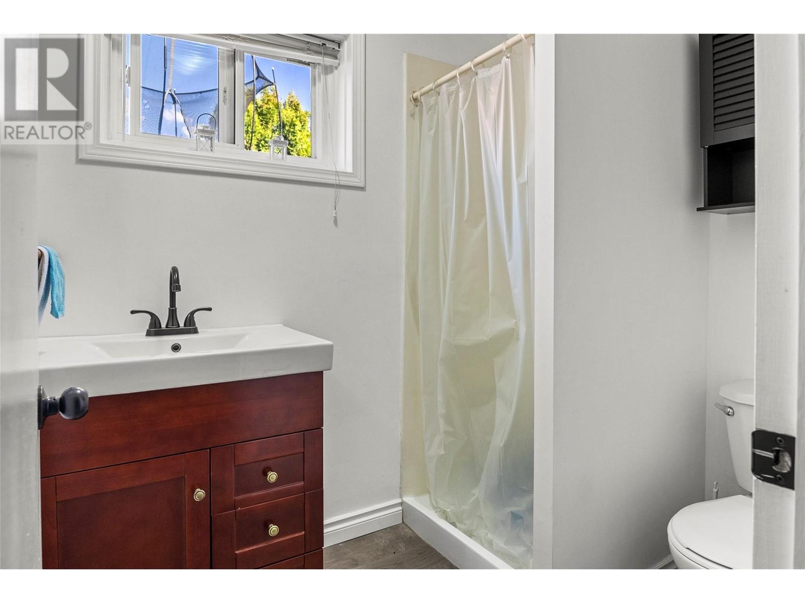 358 Pearkes Drive Property Photo 27