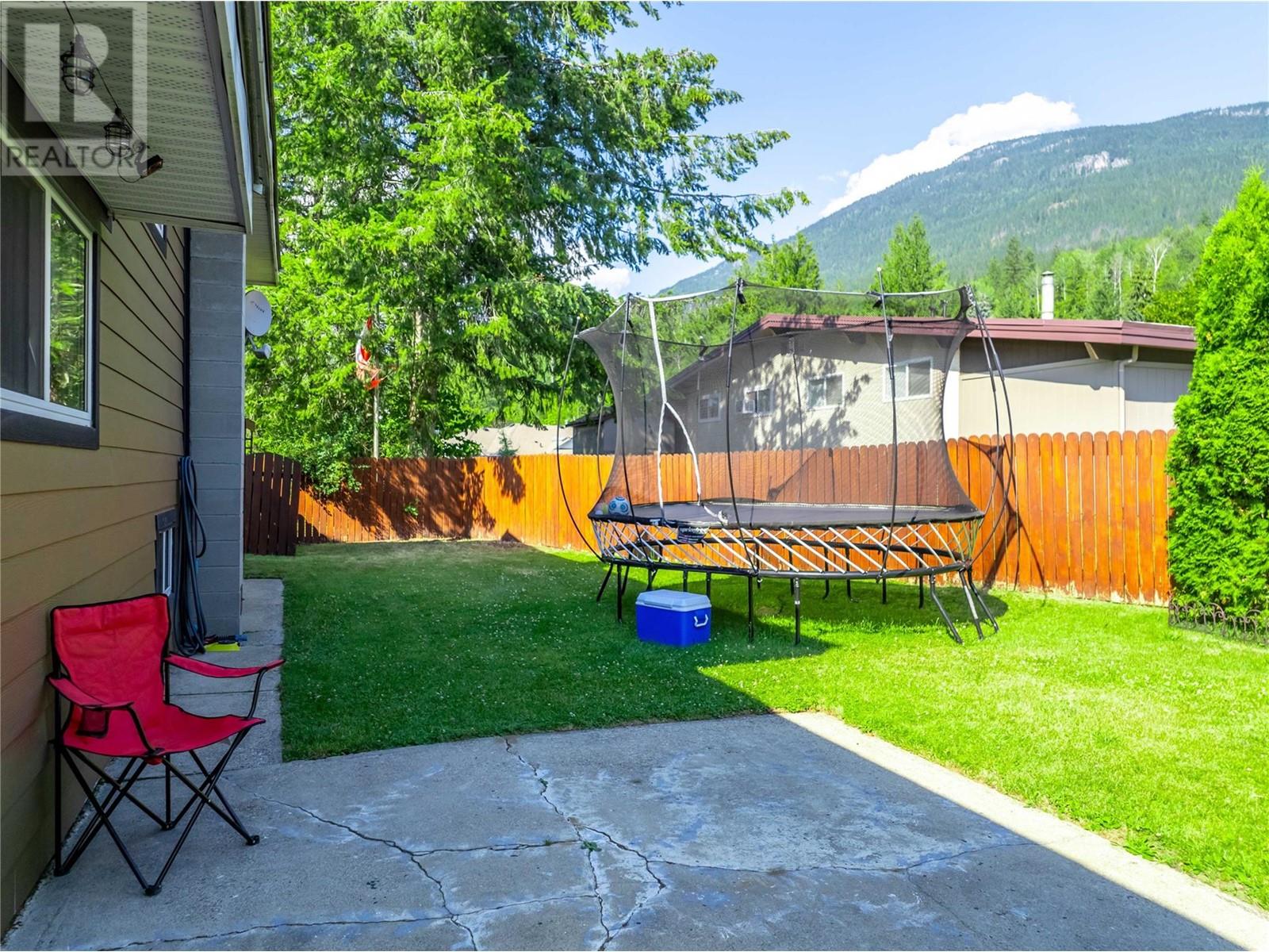 358 Pearkes Drive Property Photo 38