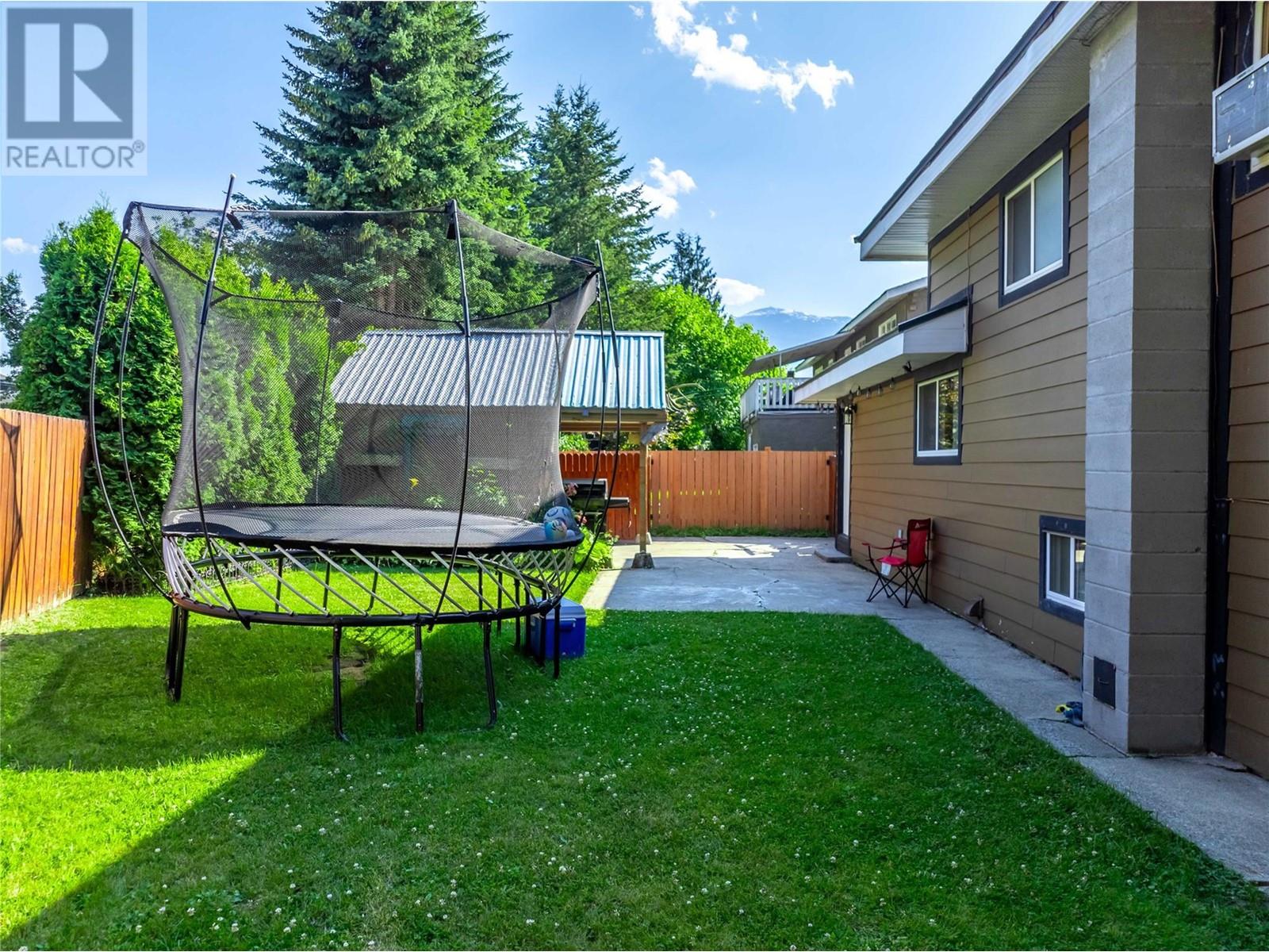 358 Pearkes Drive Property Photo 40