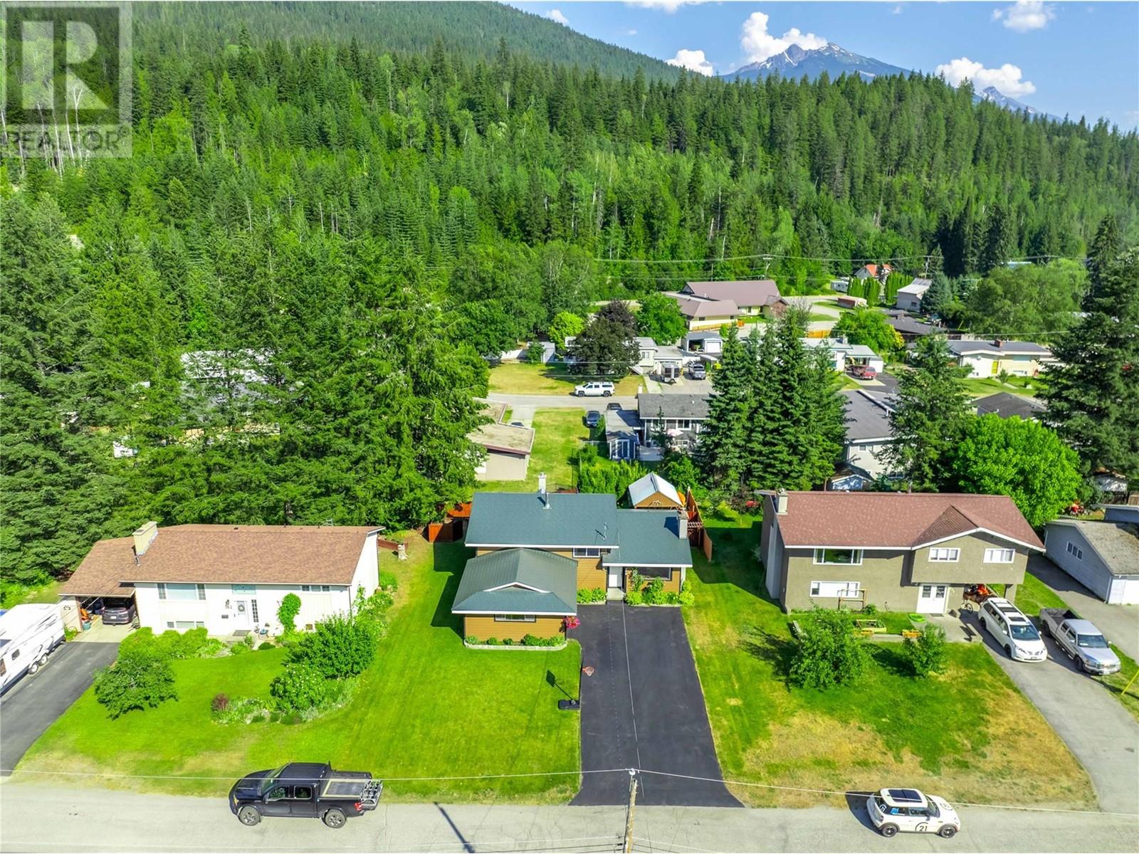 358 Pearkes Drive Property Photo 46