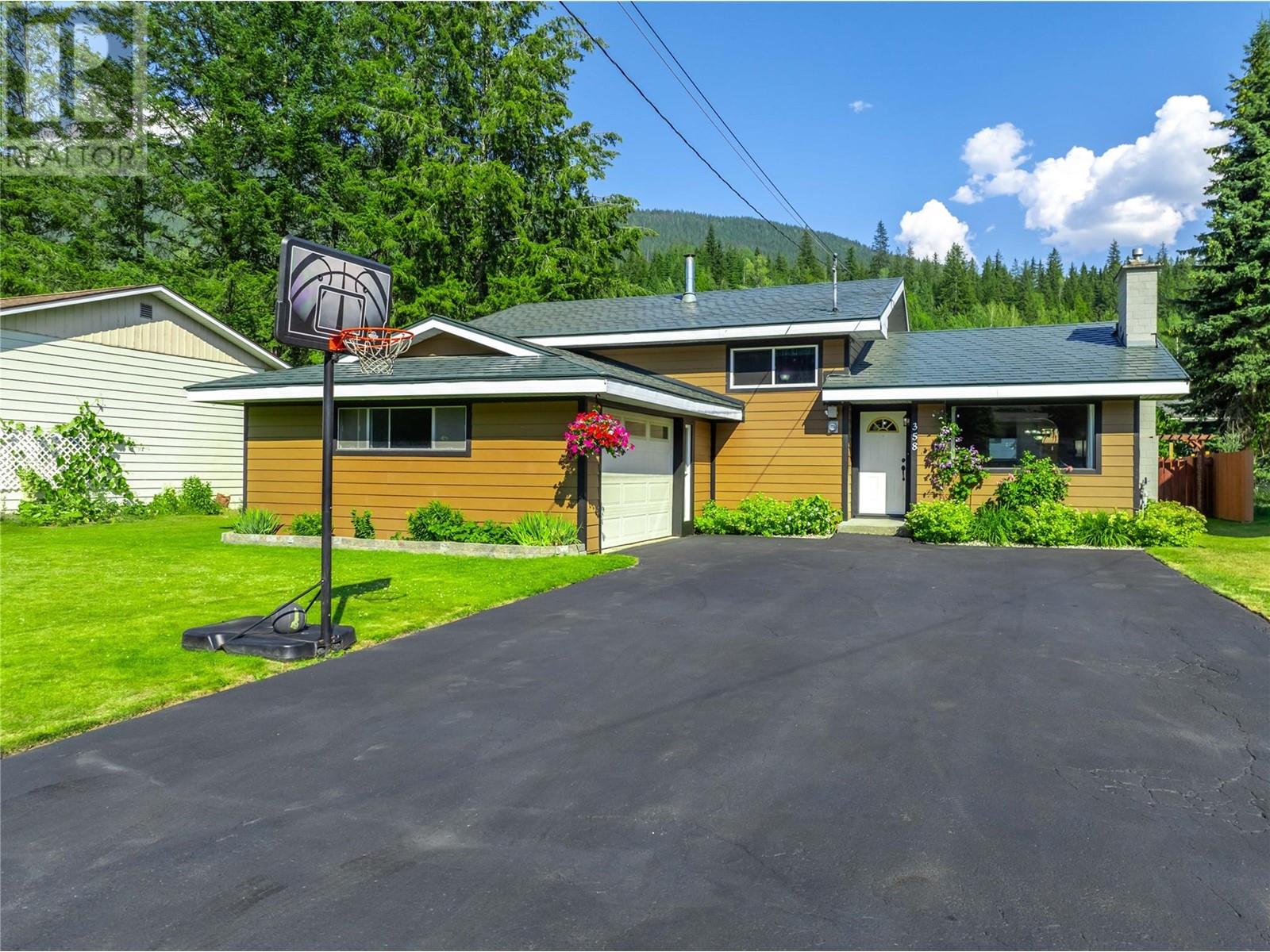 358 Pearkes Drive Property Photo 61