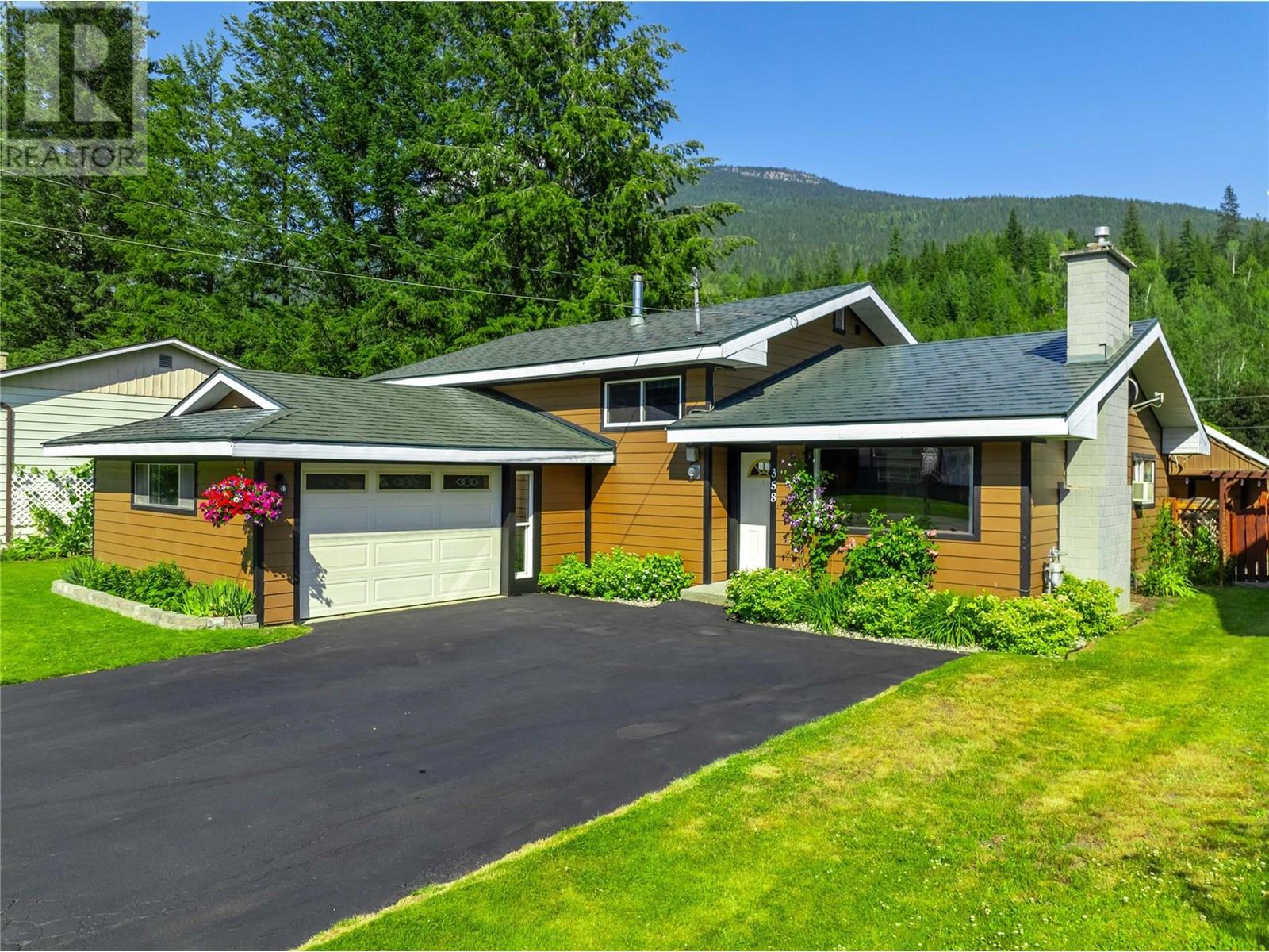 358 Pearkes Drive Property Photo 62
