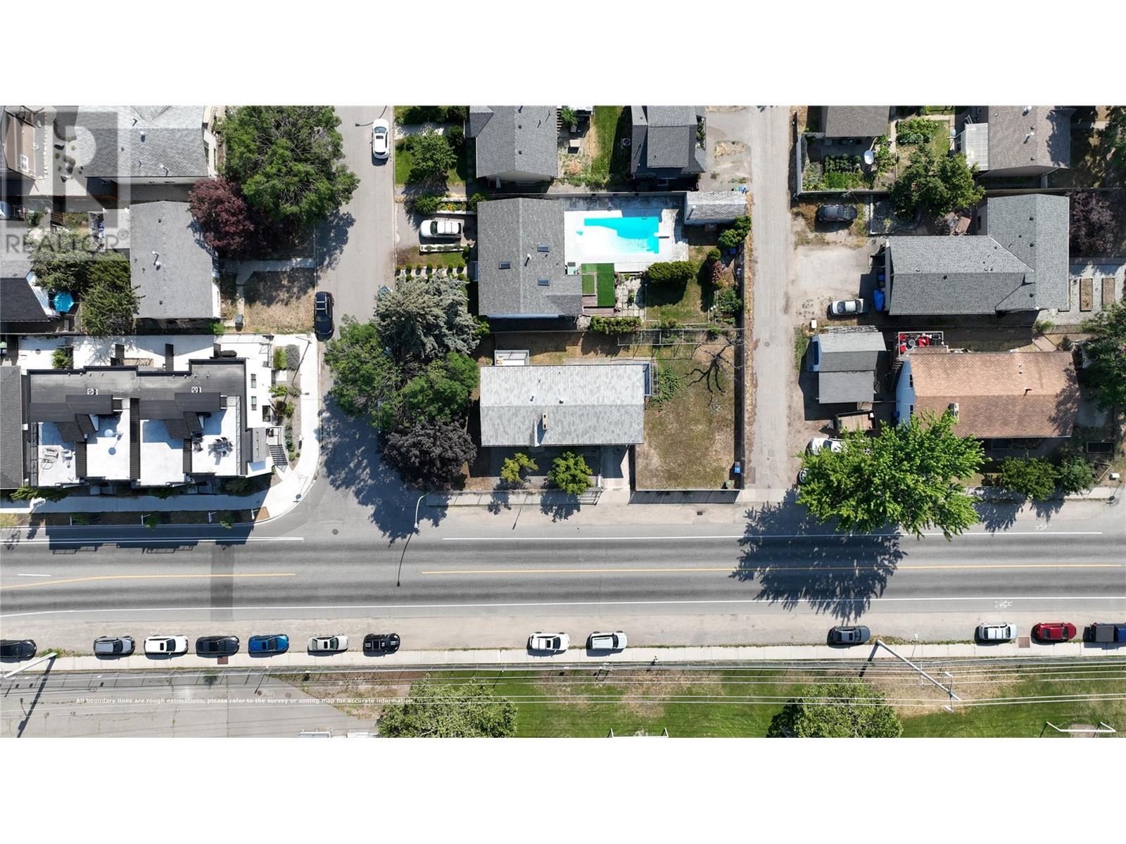 2835 Richter Street Property Photo 13