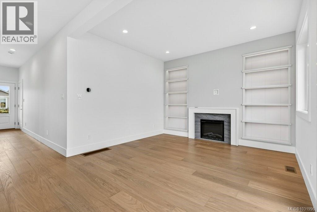 D 875 Grumman Pl Property Photo 9