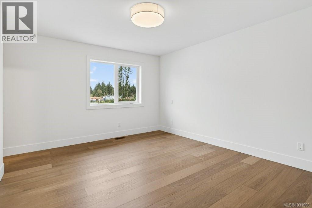 D 875 Grumman Pl Property Photo 13