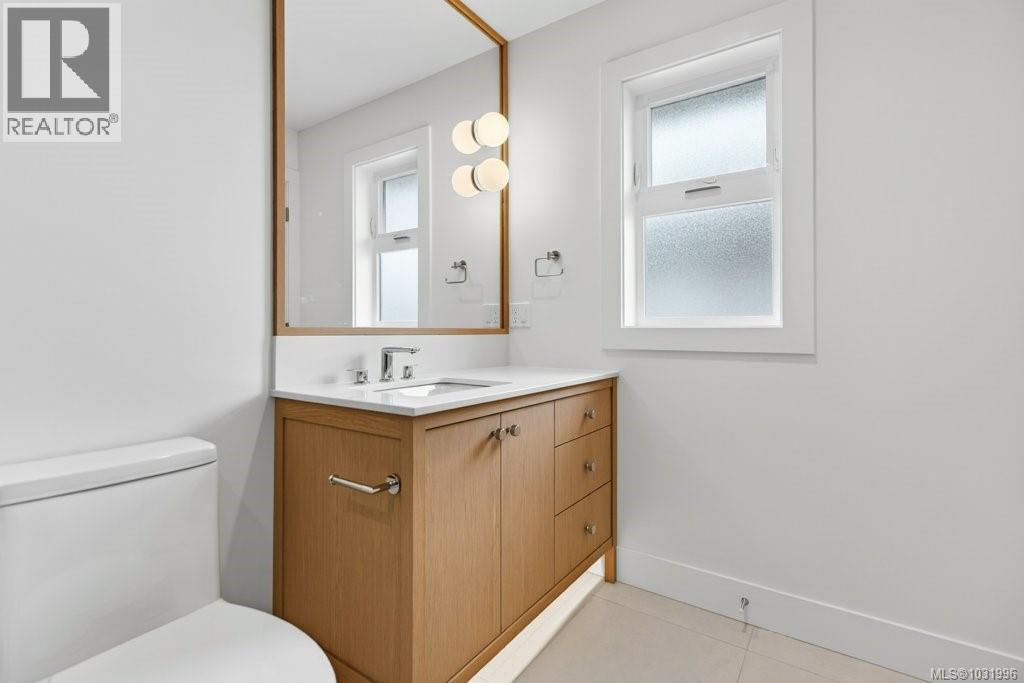 D 875 Grumman Pl Property Photo 18