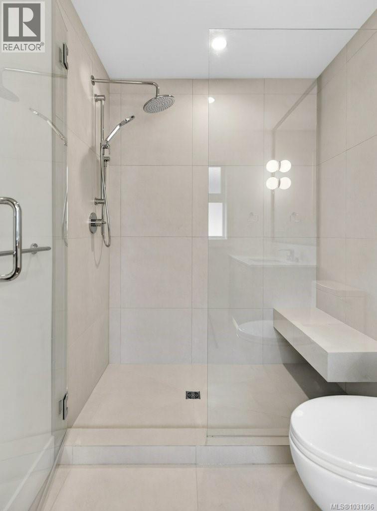 D 875 Grumman Pl Property Photo 19