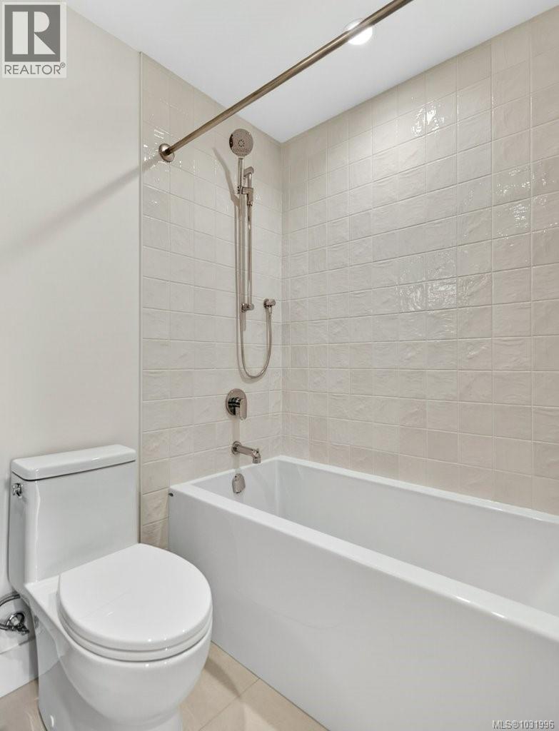 D 875 Grumman Pl Property Photo 26