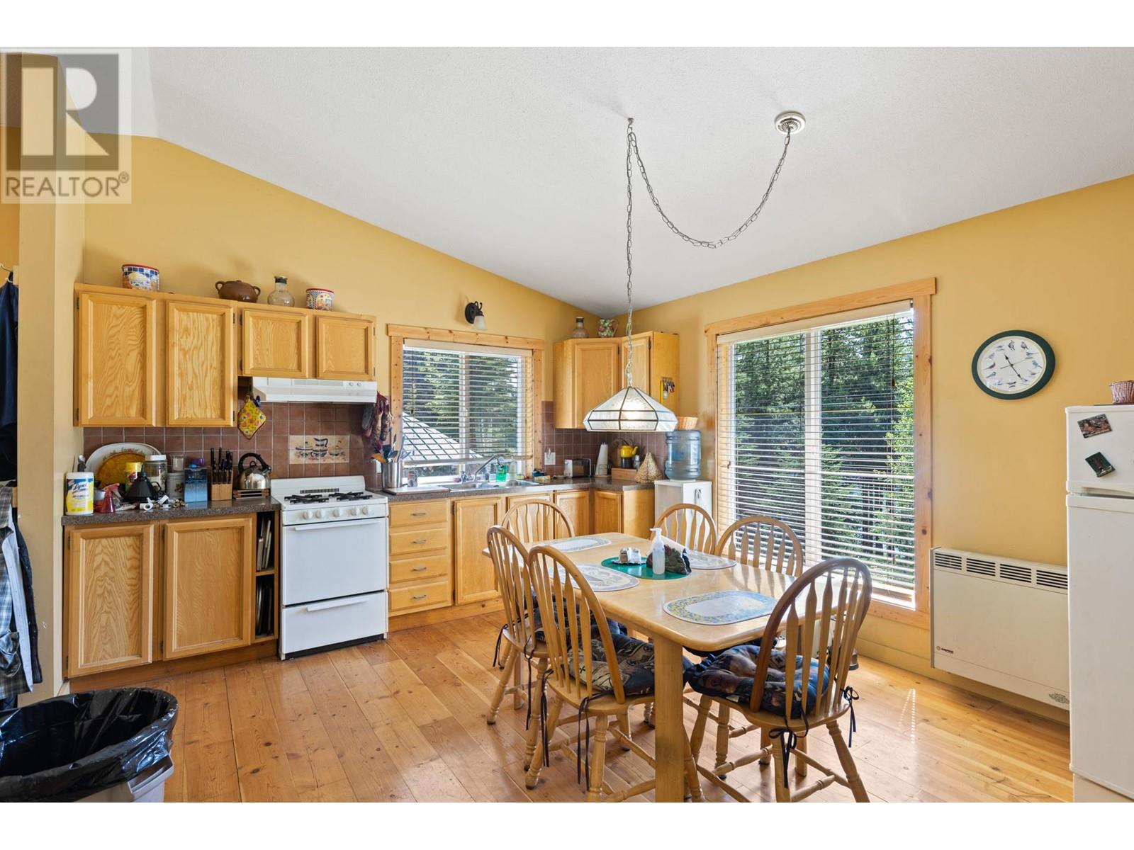 Block A Crooked Lake Property Photo 17