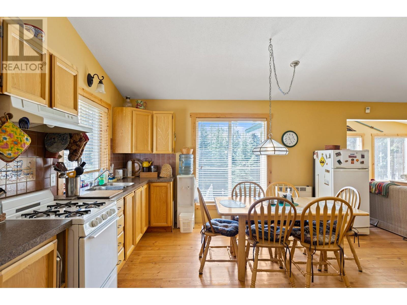 Block A Crooked Lake Property Photo 20