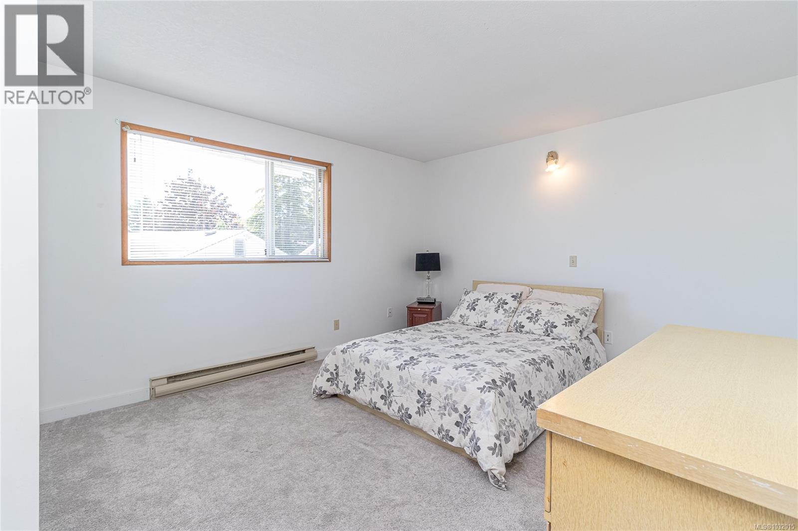 9975 Victoria Rd Property Photo 27