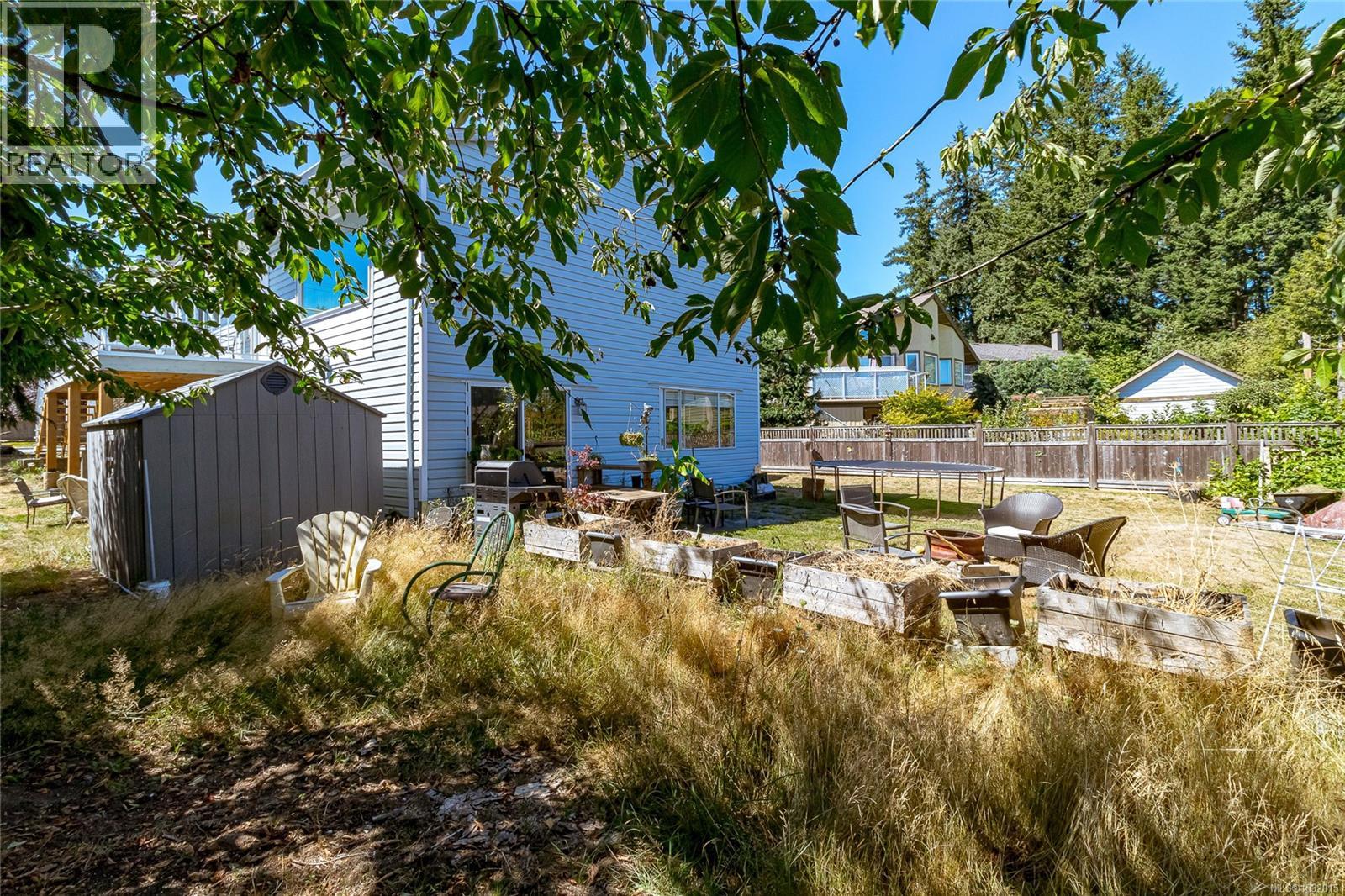 9975 Victoria Rd Property Photo 47
