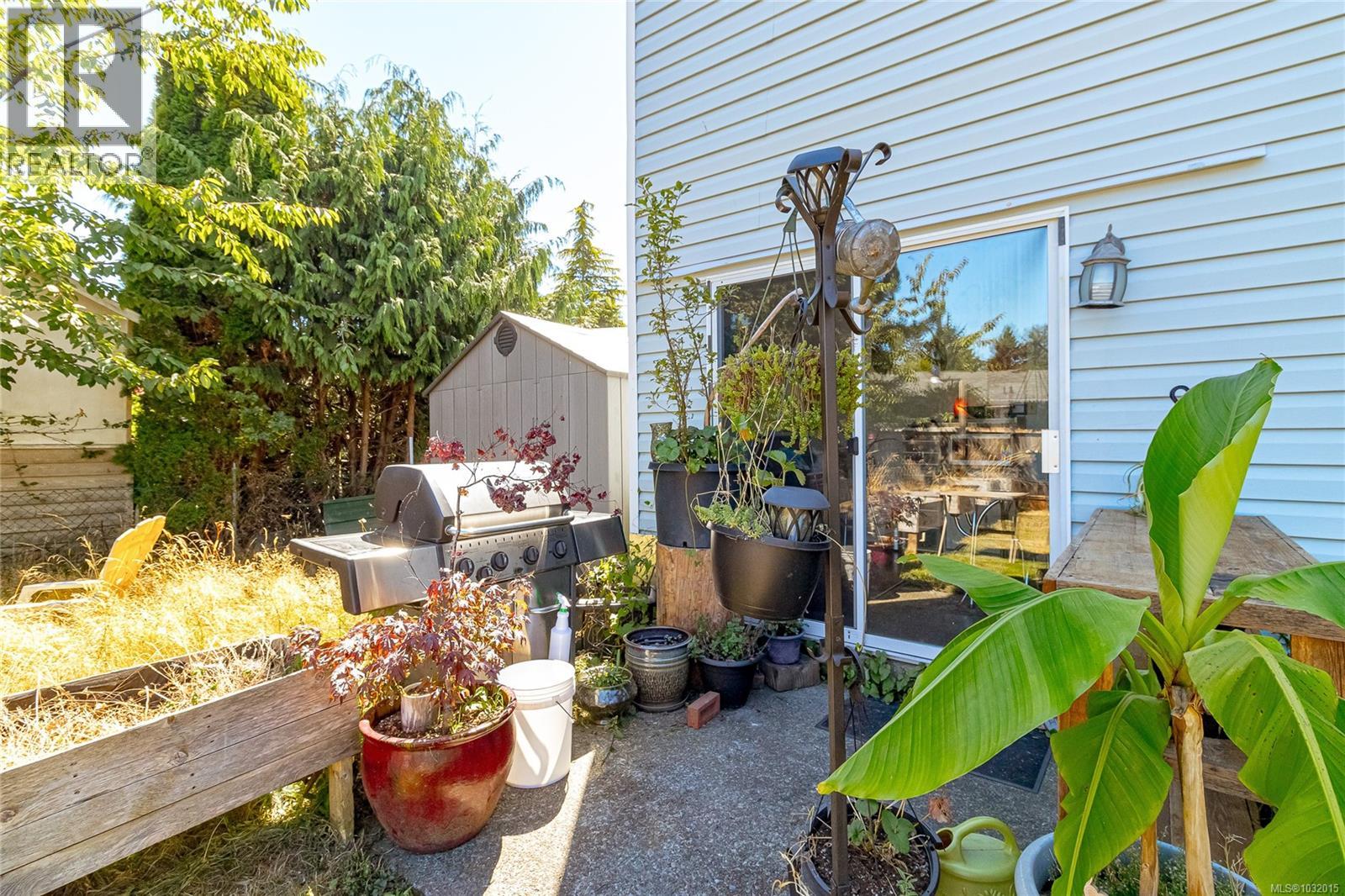 9975 Victoria Rd Property Photo 64