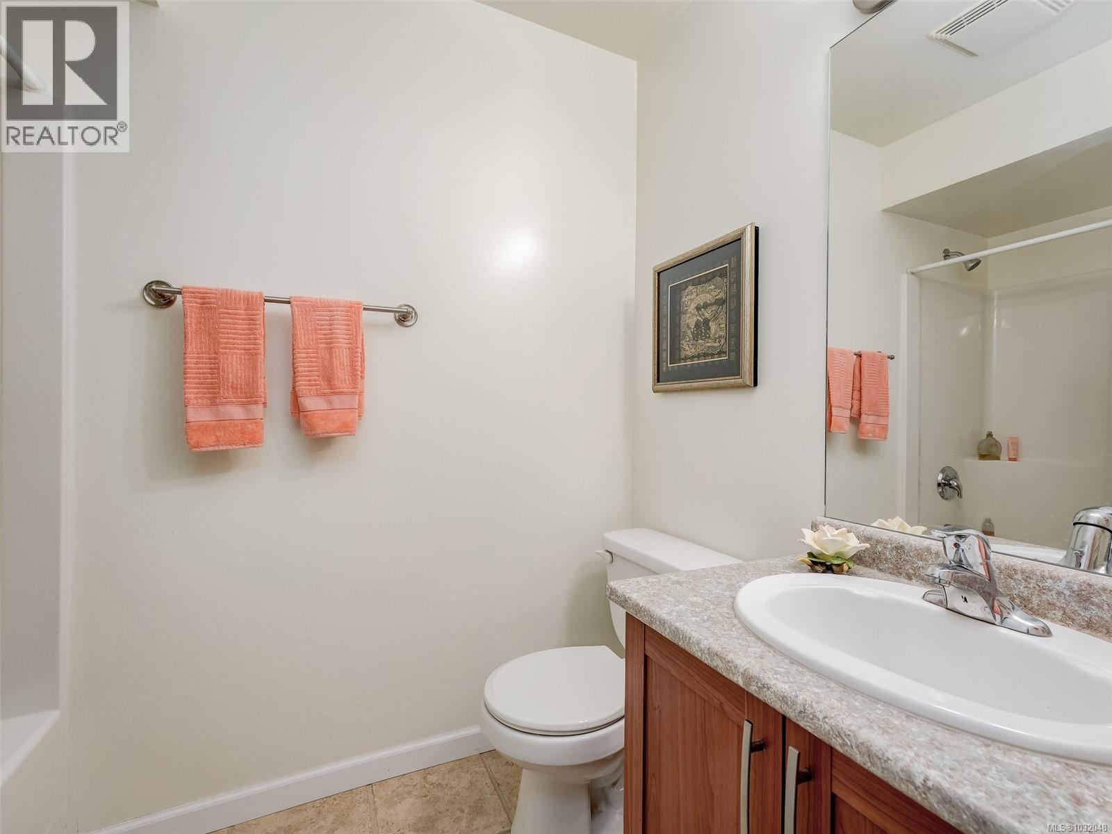 9907 Galaran Rd Property Photo 17