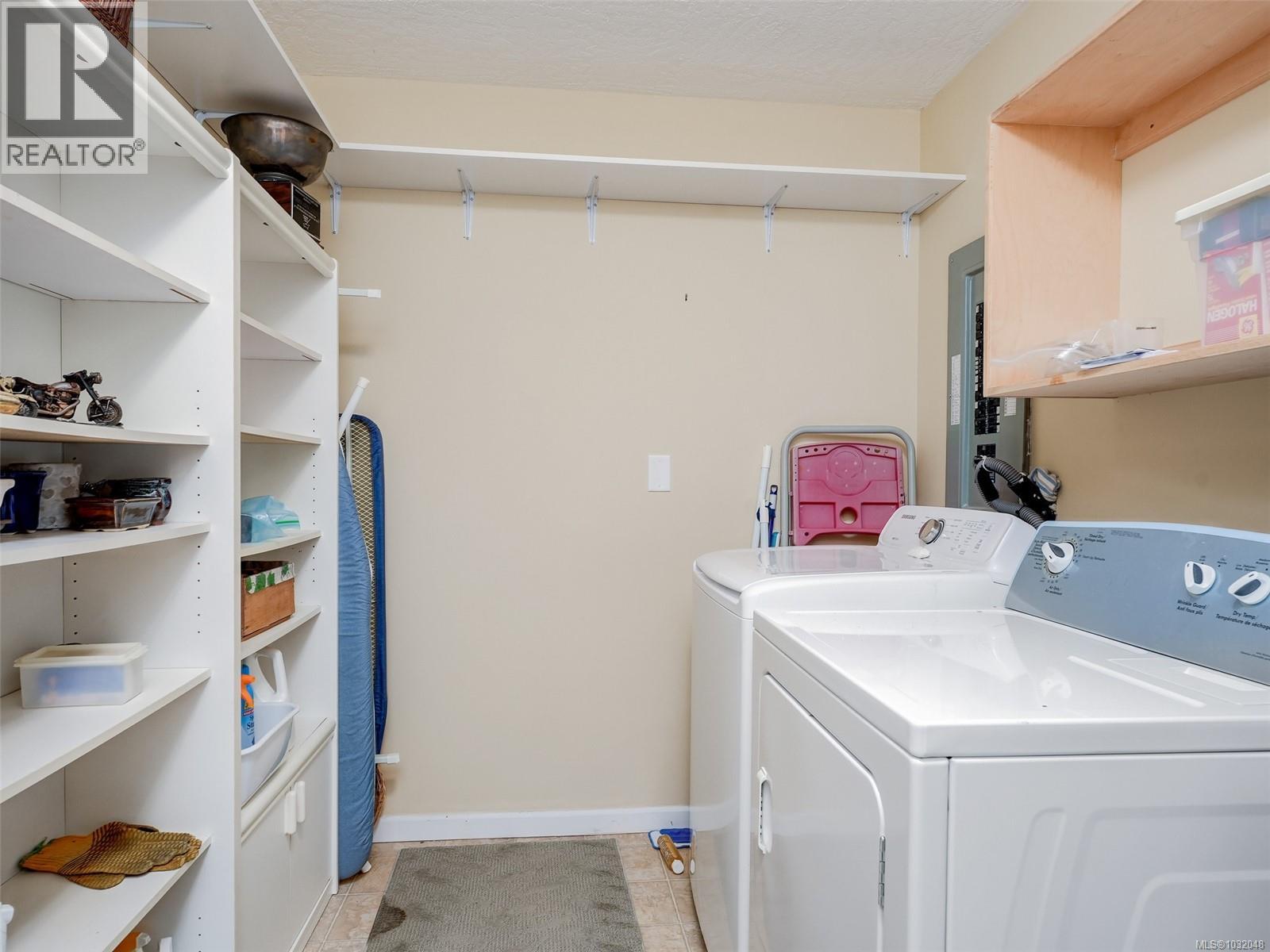 9907 Galaran Rd Property Photo 19