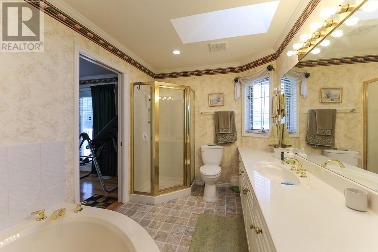 1260 Broughton Avenue Property Photo 36