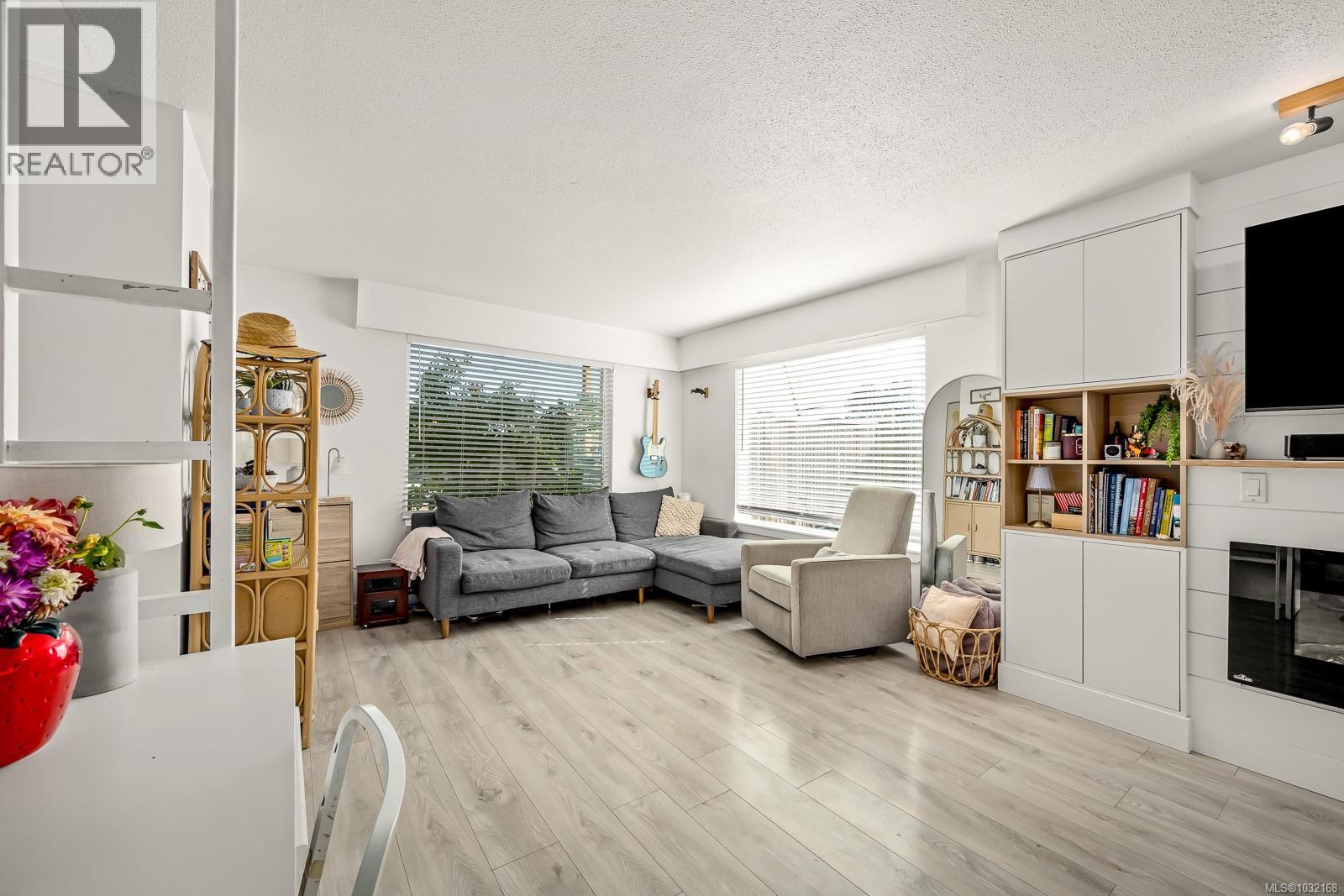 1883 & 1885 England Ave Property Photo 10