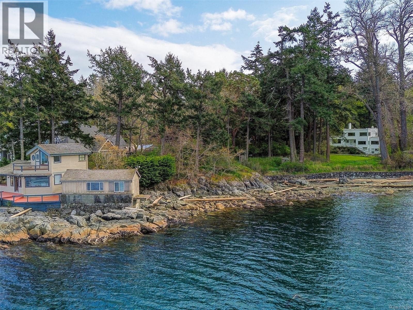 2620 Queenswood Dr Property Photo 1