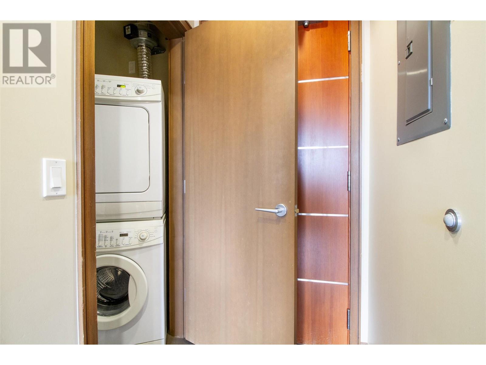 2950 Camozzi Road Unit# 1504 Property Photo 11