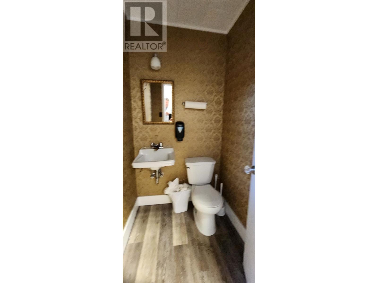 3109 30 Avenue Property Photo 13