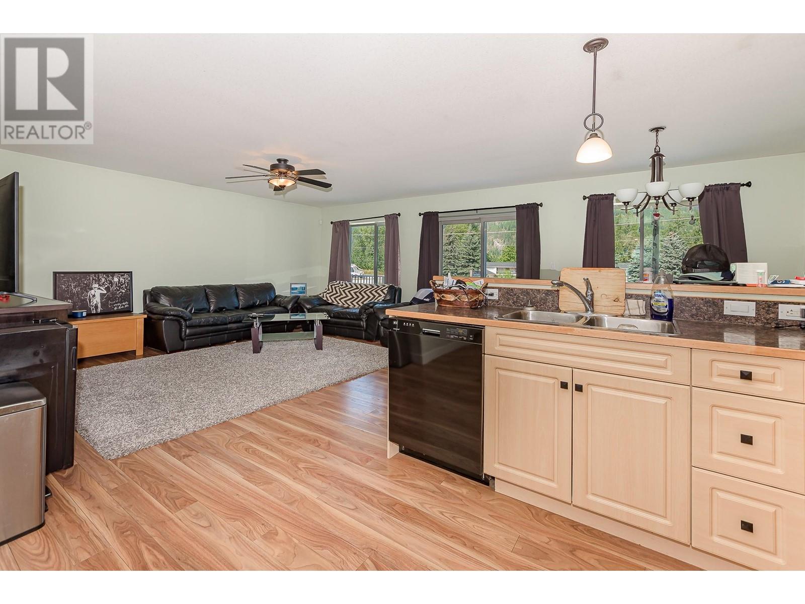 725 Trans Canada Frontage Road Property Photo 66