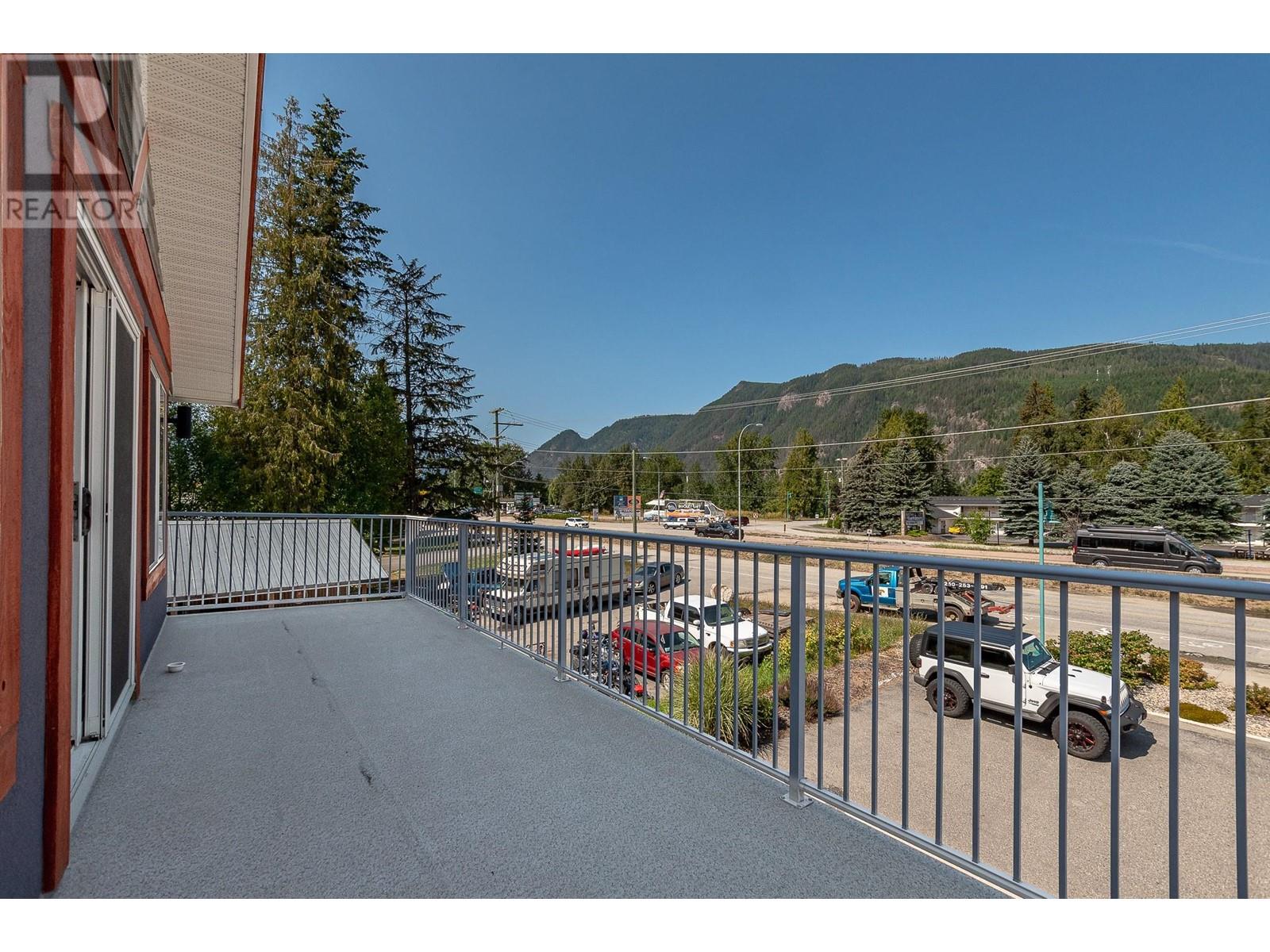 725 Trans Canada Frontage Road Property Photo 71