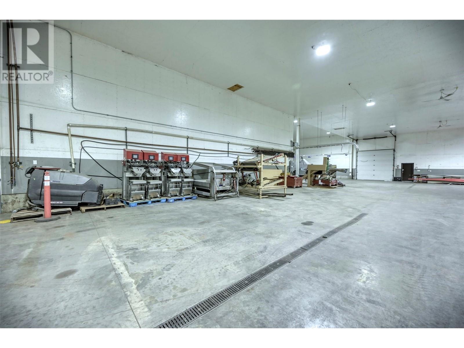 17202 97 Highway Property Photo 25