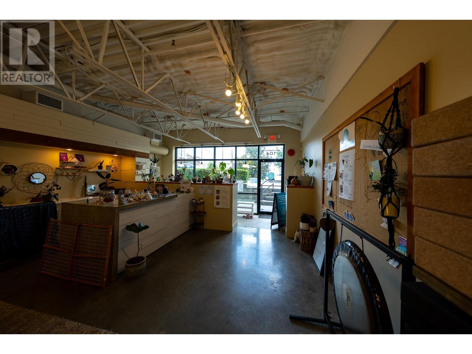 3710 Hoskins Road Unit# 103/104 Property Photo 12
