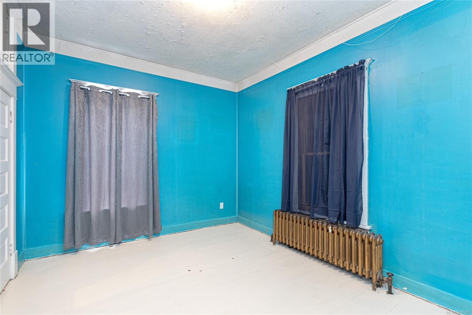 824 Ellery St Property Photo 10