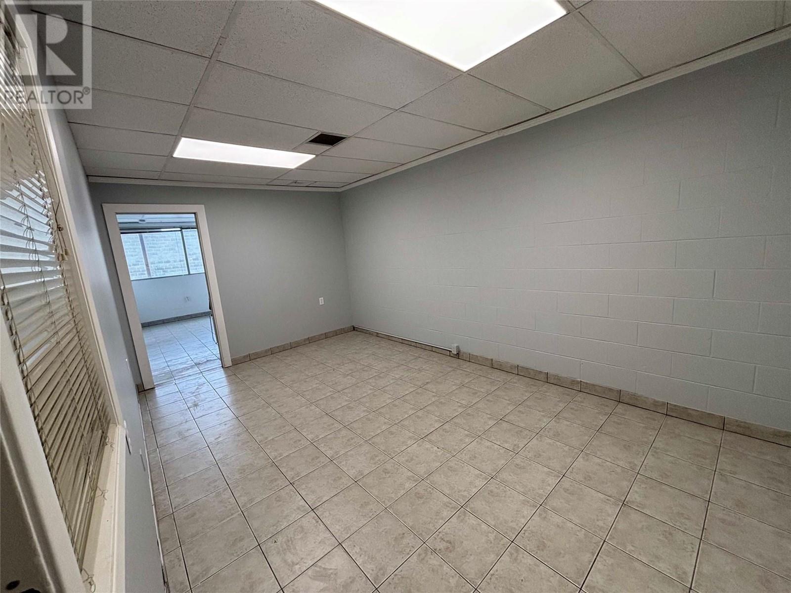 2810 48 Avenue Unit# C Property Photo 2
