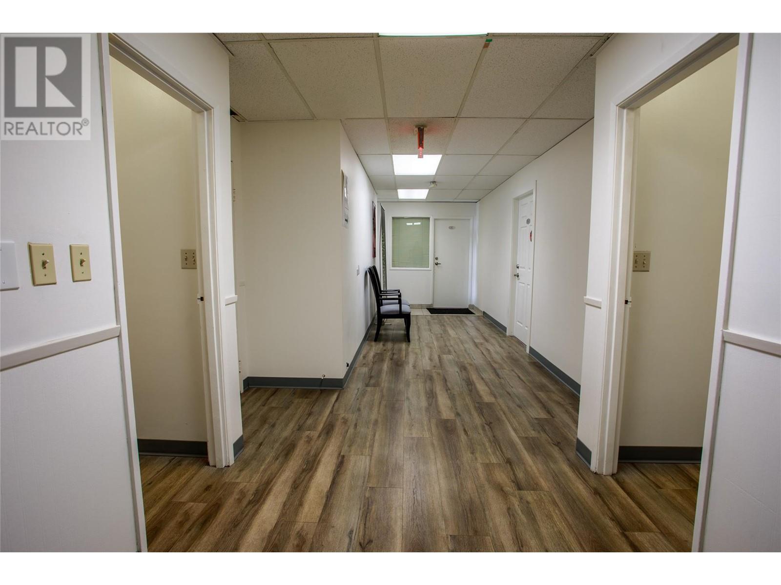2810 48 Avenue Unit# C Property Photo 4