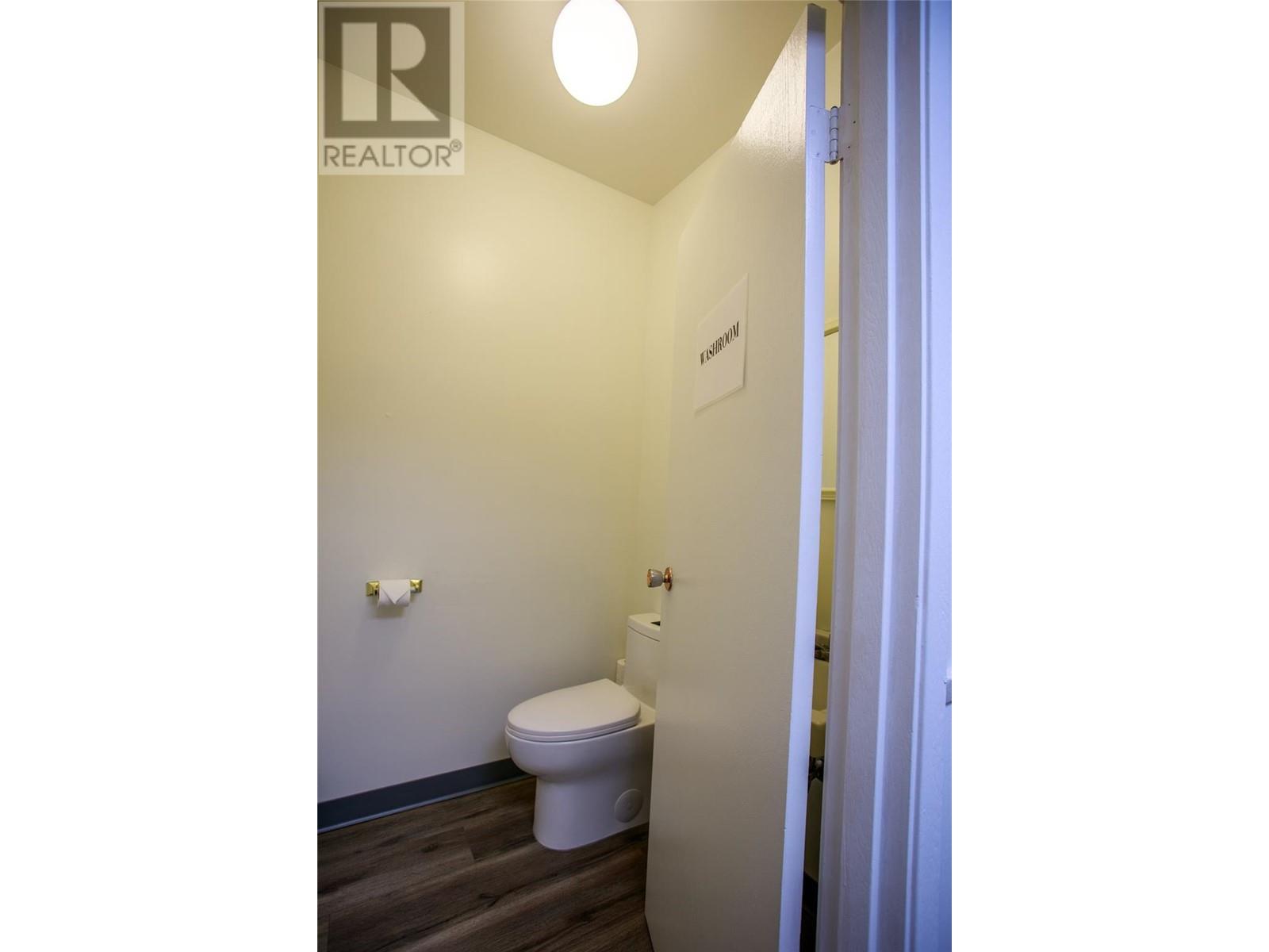 2810 48 Avenue Unit# C Property Photo 11
