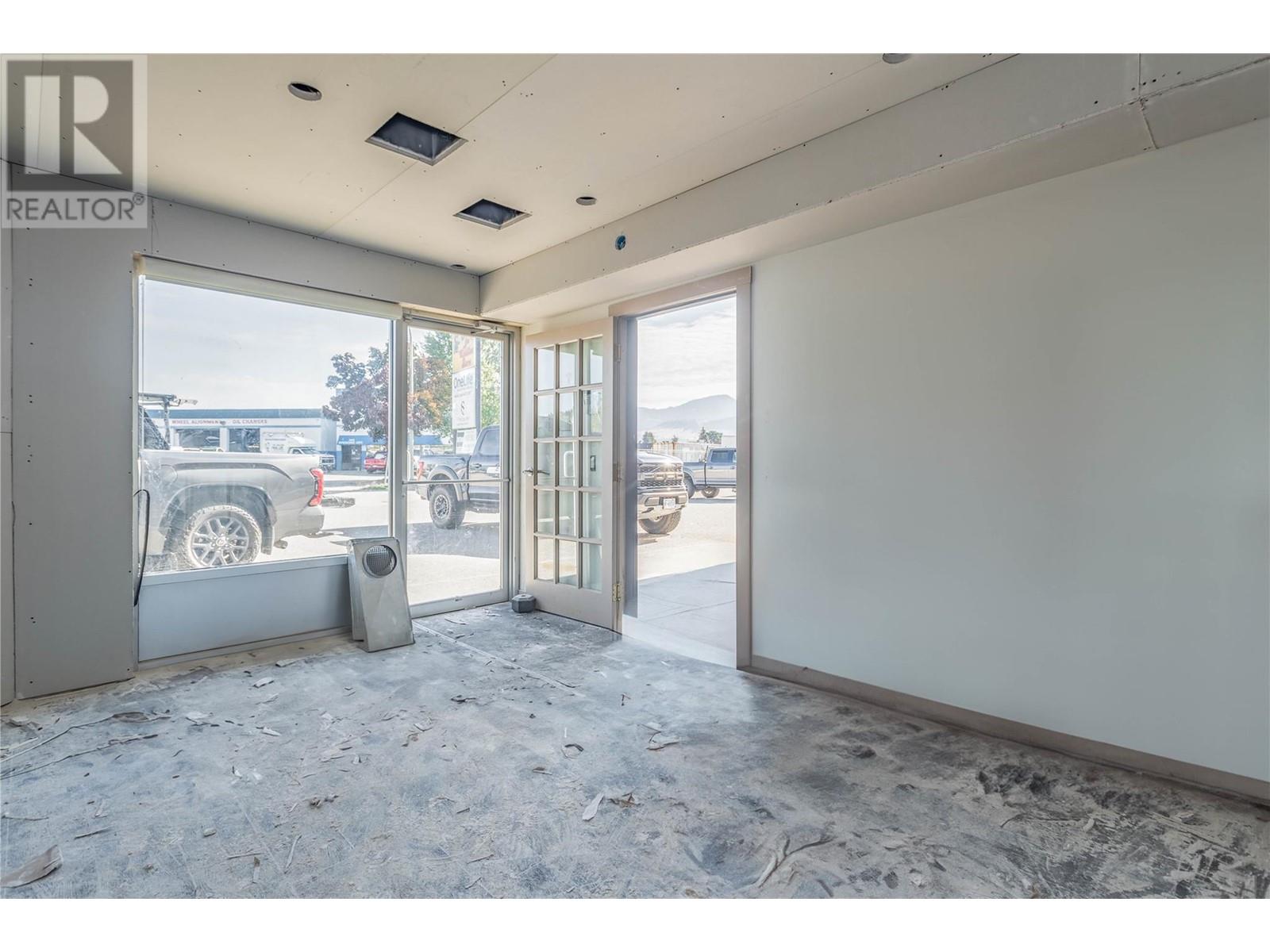 360 Spedding Court Unit# 1 Property Photo 17