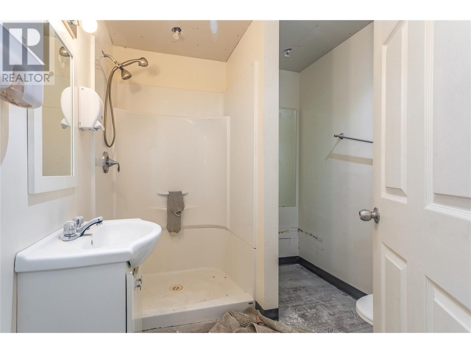 360 Spedding Court Unit# 1 Property Photo 25