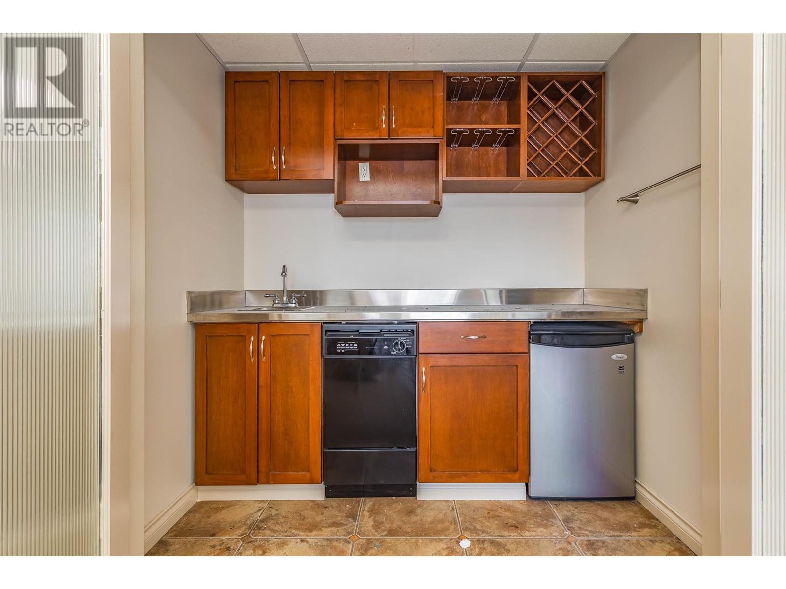 360 Spedding Court Unit# 1 Property Photo 34
