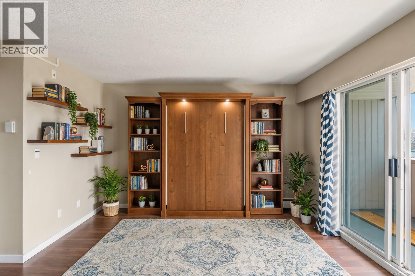 211 377 Dogwood St Property Photo 1