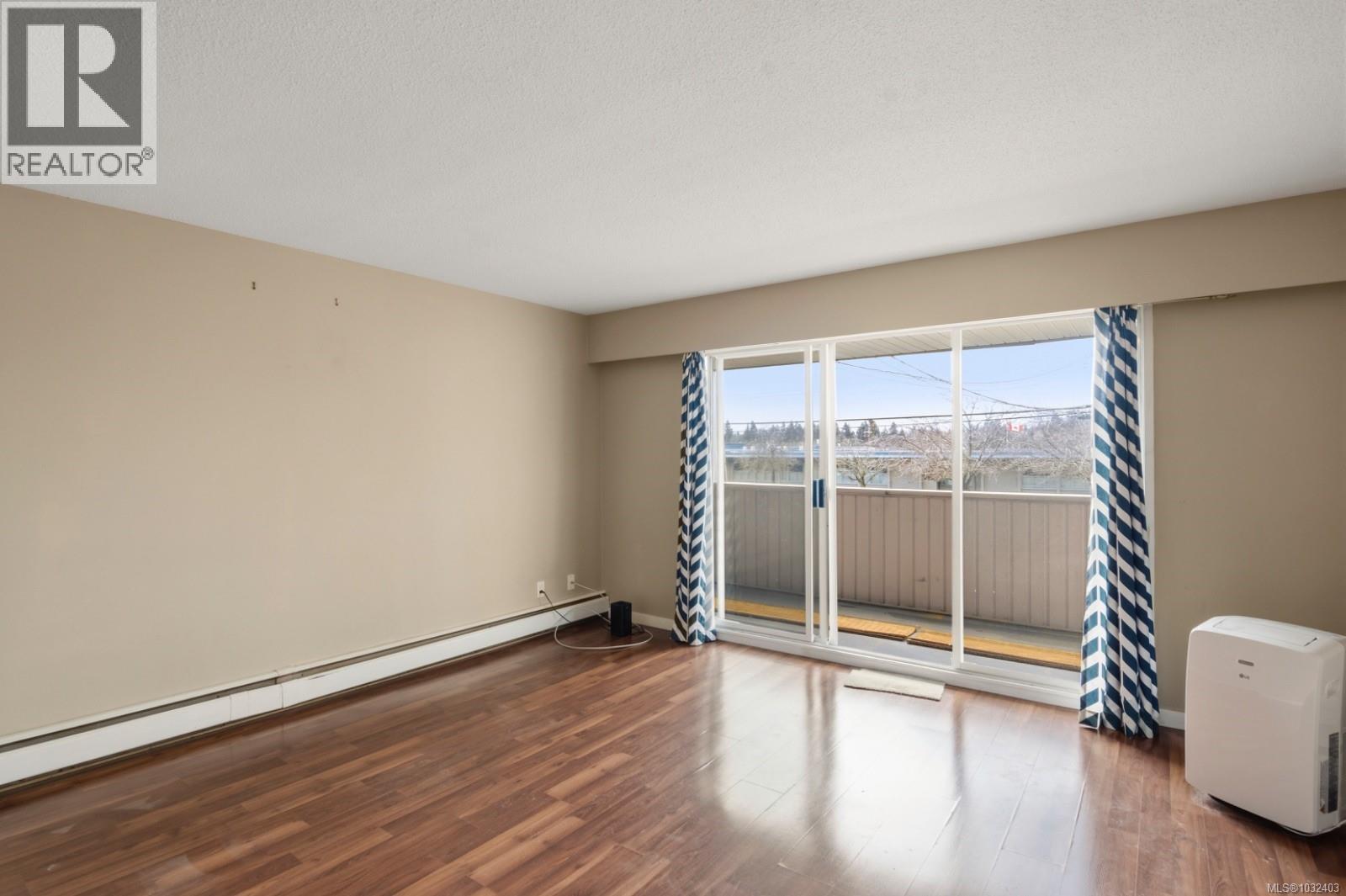 211 377 Dogwood St Property Photo 6