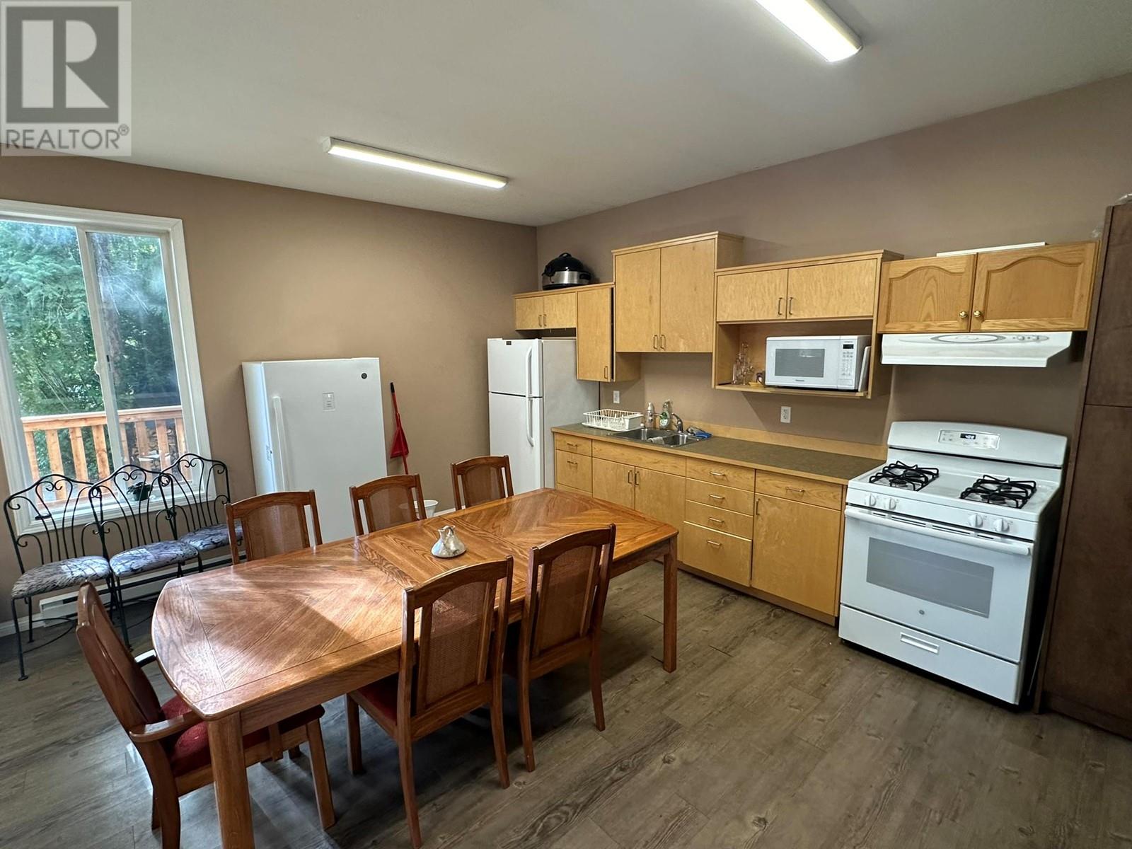 2202 Mabel Lake Road Unit# 127 Property Photo 58